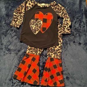 Buffalo check/leopard set! ❤️🤎🖤